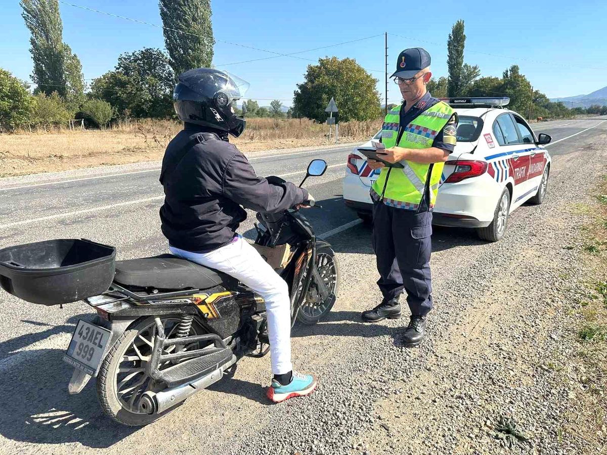 Kütahya\'da Motosiklet Denetimi: 39 Bin TL Ceza