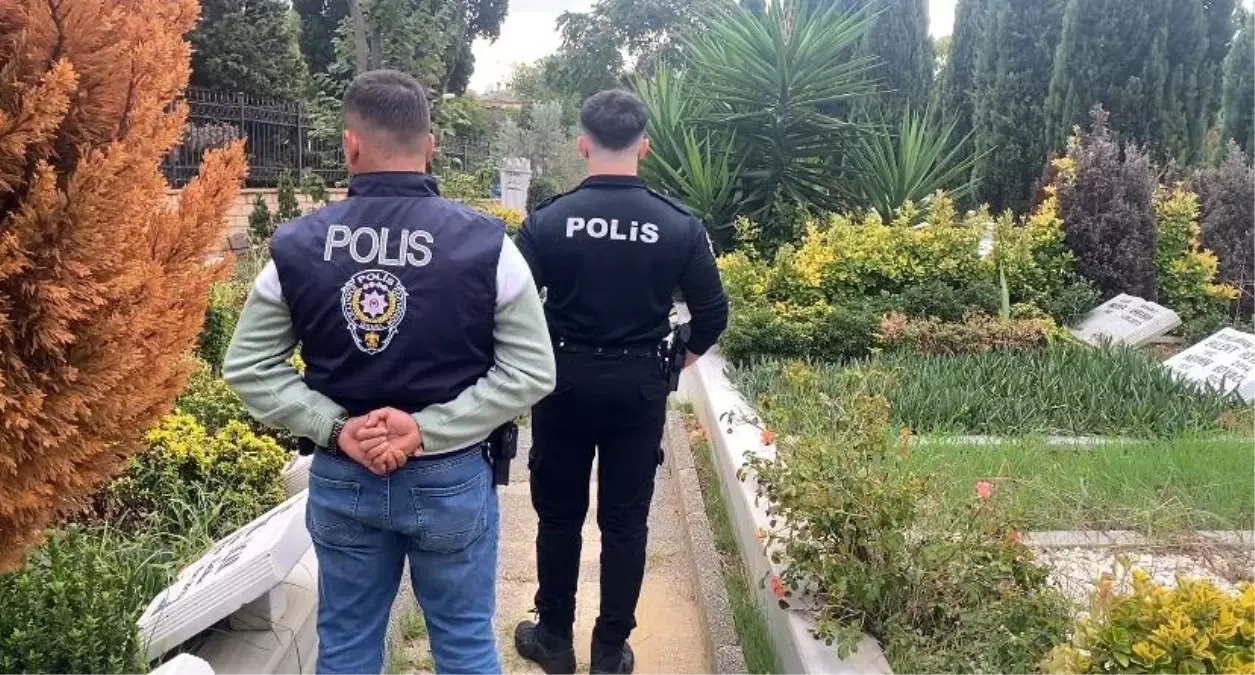 Polis, Cem Garipoğlu\'nun kabrinin bulunduğu mezarlıkta nöbet tutuyor