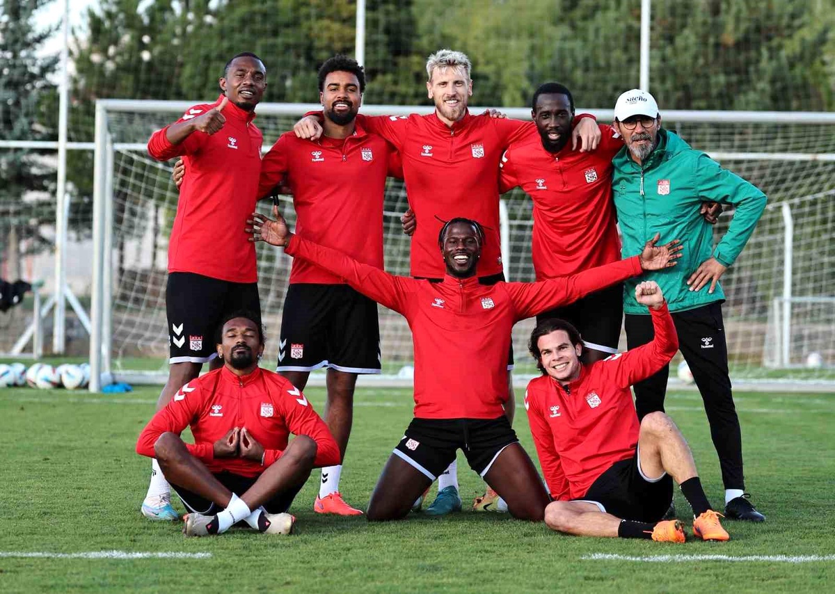 Sivasspor, Göztepe Maçına Hazırlanıyor