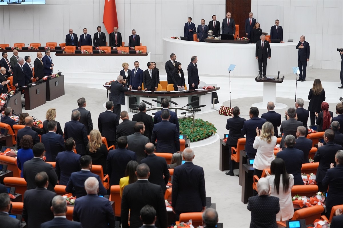 Cumhurbaşkanı Erdoğan: "İsrail\'i çok net bir şekilde uyarıyorum, Lübnan\'a kara harekatının sonuçları, geçmişteki işgallerine benzemeyecektir."