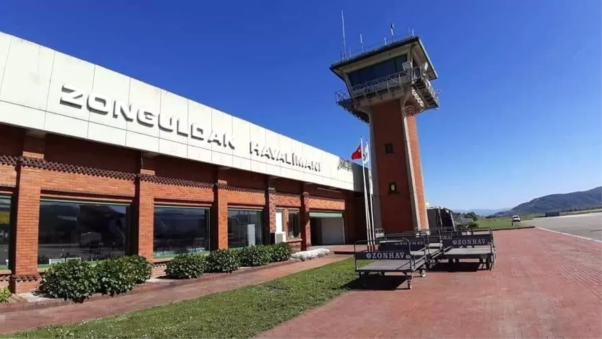 Zonguldak Havalimanı\'nda Uçuş Aksaklıkları