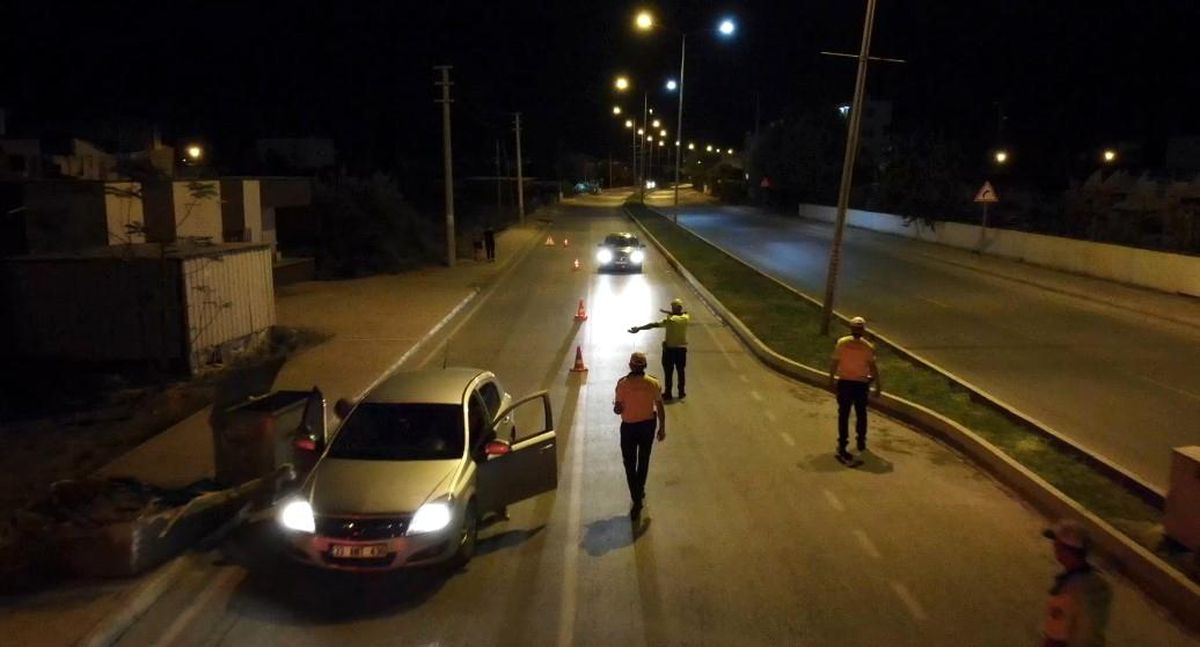 Mersin\'de Dronla Alkollü Sürücüler Yakalandı