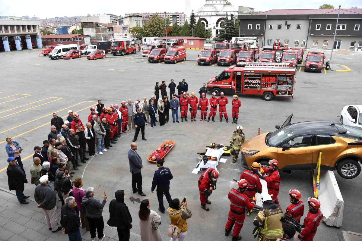 Ankara İtfaiyesi\'nden Emekli Lokali Üyelerine Yangın Eğitimi