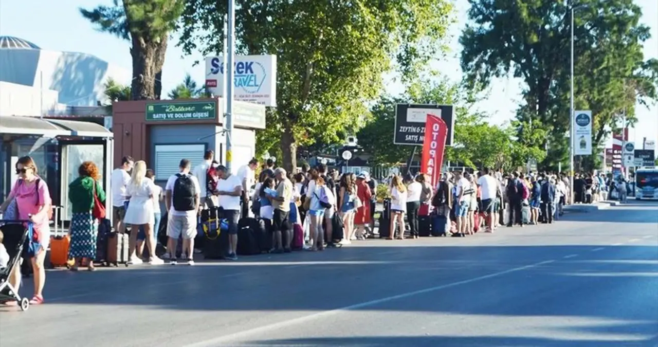 Çeşme-Sakız Feribot Seferleri Durduruldu