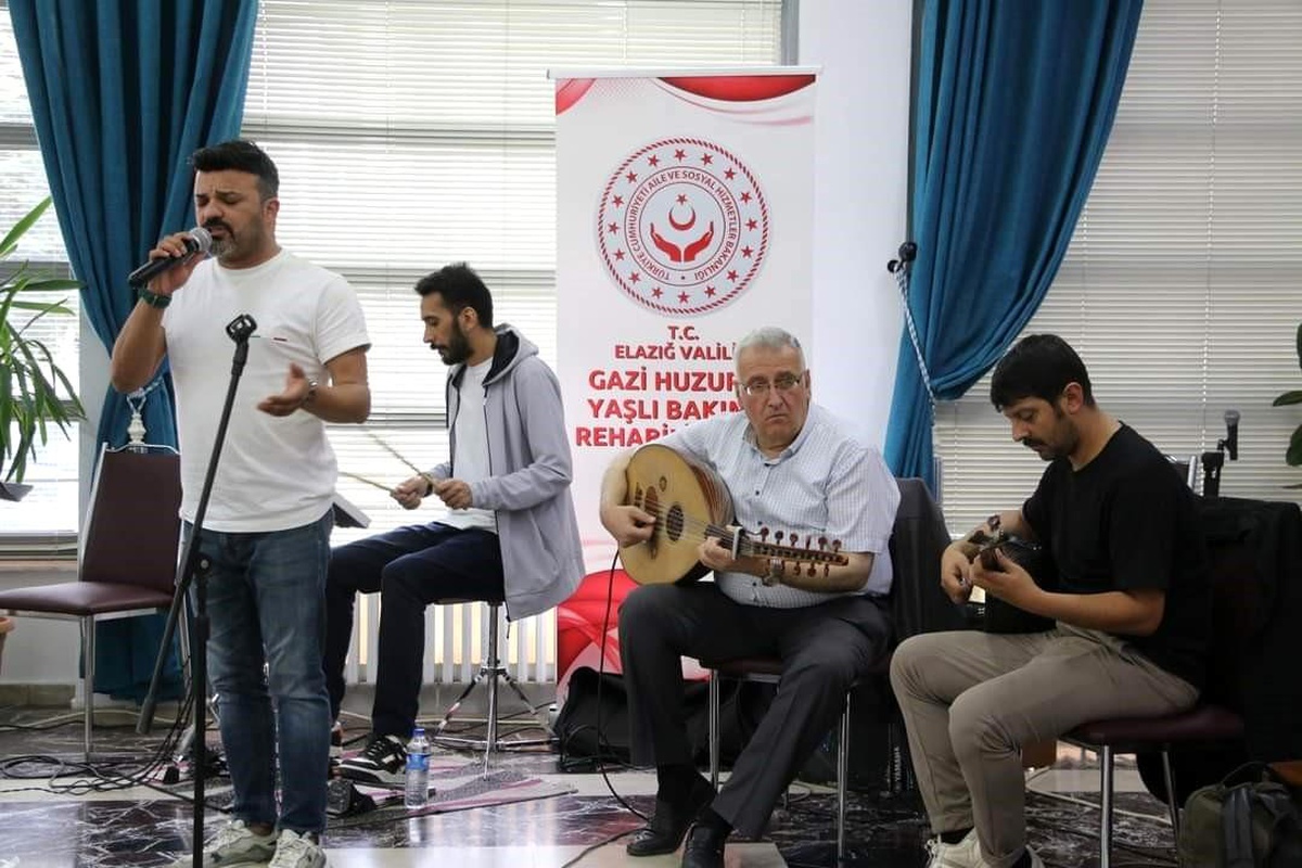 Elazığ\'da Dünya Yaşlılar Günü Kutlandı