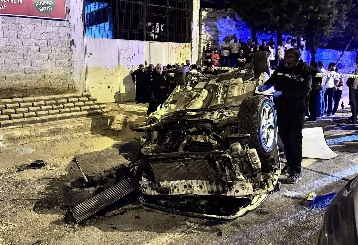 Gaziantep\'te takla atan otomobilin sürücüsü hayatını kaybetti