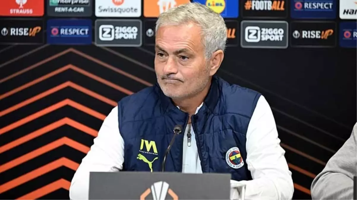 Mourinho\'dan "Fenerbahçe\'ye geldiğinize pişman mısınız?" sorusuna olay yanıt