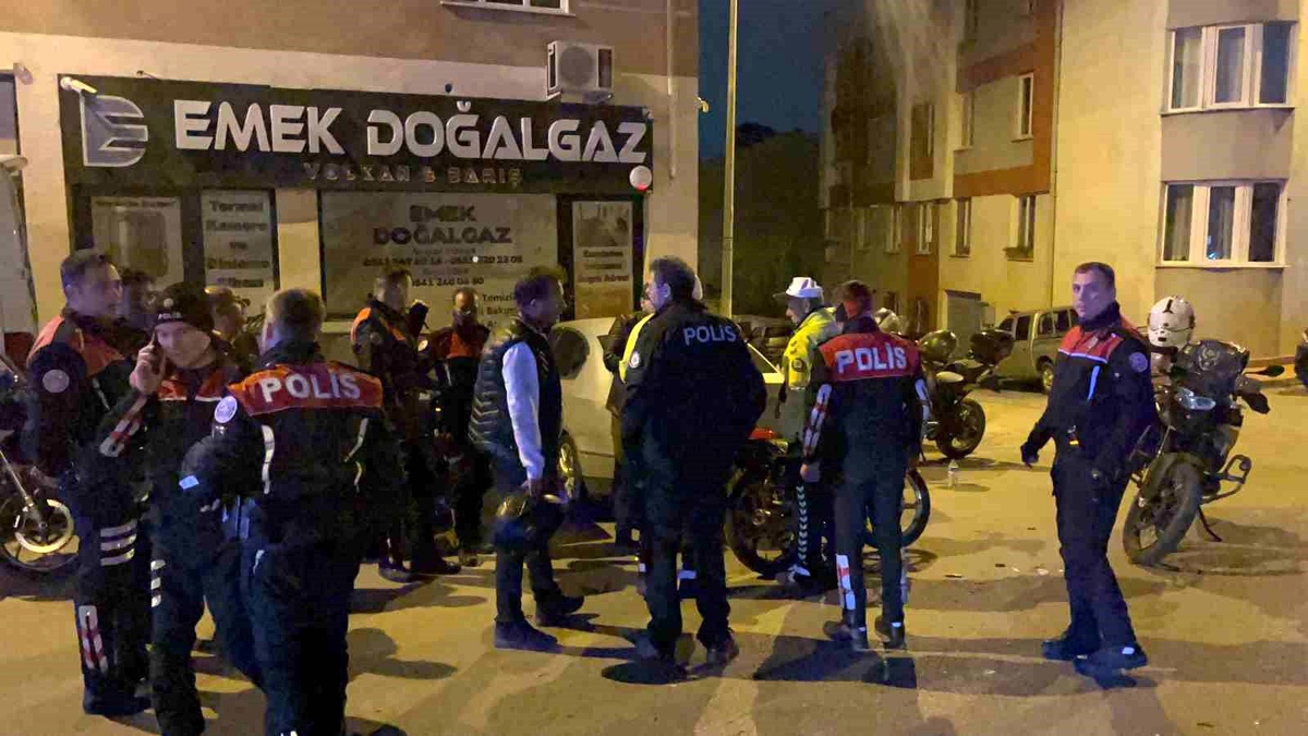 Eskişehir\'de motosiklet kazası: 4 yaralı