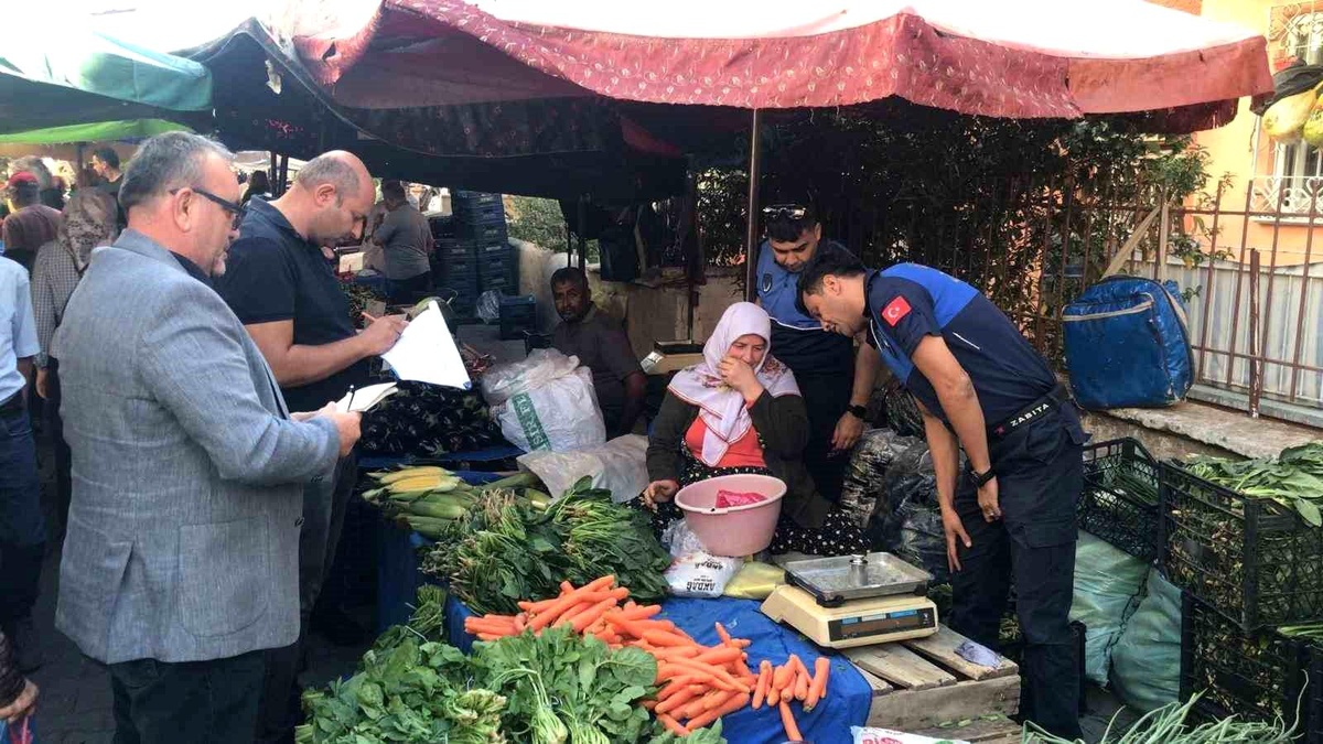 Efeler\'de Semt Pazarlarında Terazi Denetimleri Devam Ediyor