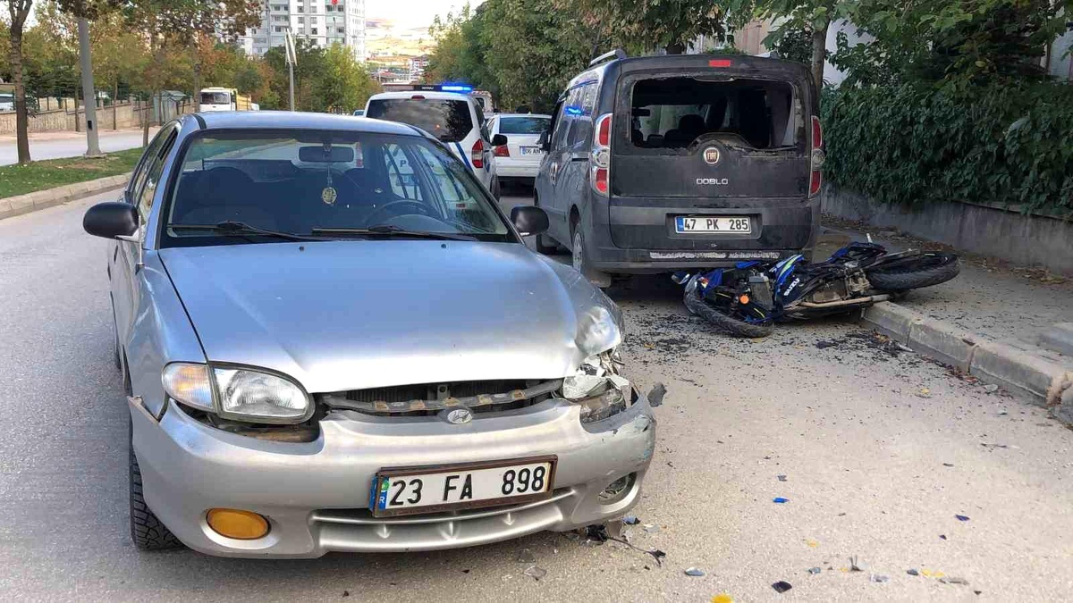 Elazığ\'da Ters Yön Trafik Kazası: 1 Yaralı