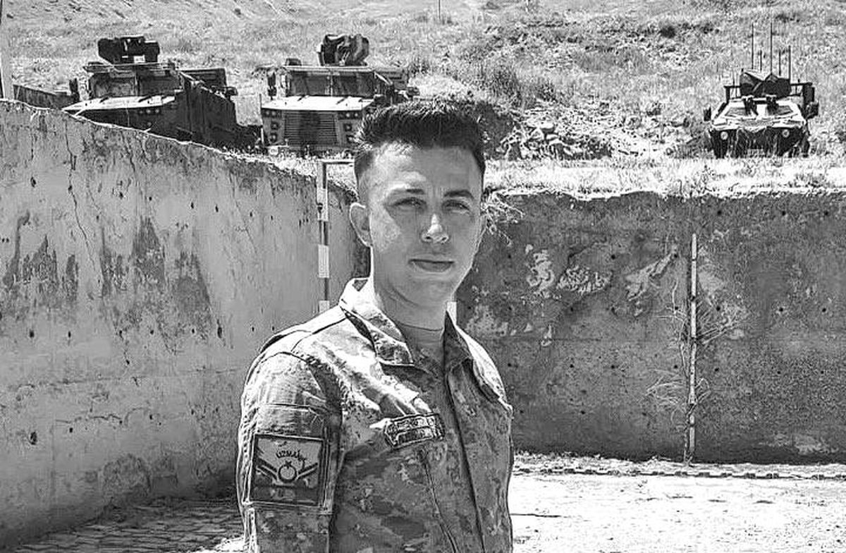 Ağrı\'da askeri aracın devrilmesi sonucu 1 asker şehit oldu
