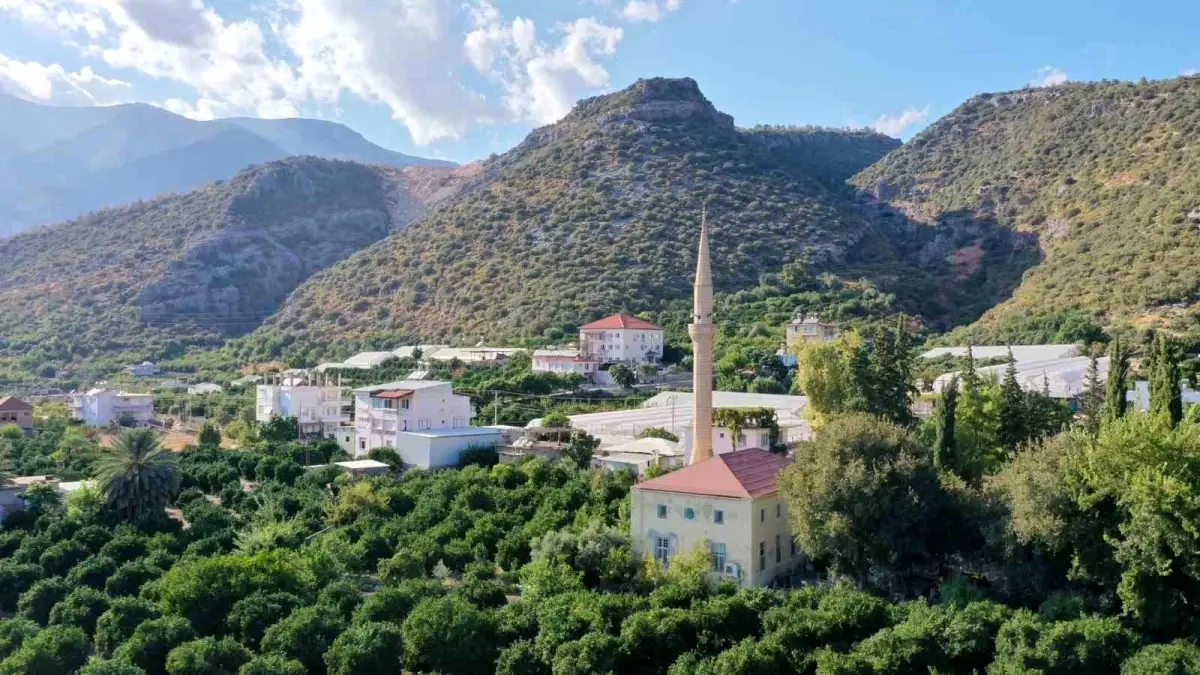 Atay Uslu: "Finike Çavdır Büyük Camii restore ediliyor"