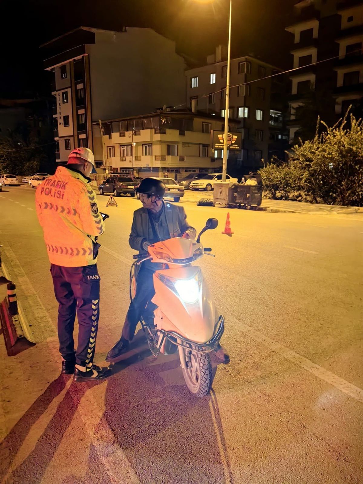Balıkesir\'de Huzur Uygulaması: 6 Gözaltı