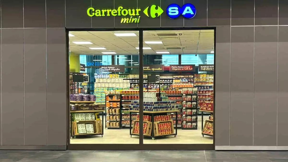 CarrefourSA, Çukurova Havalimanı\'nda Mağaza Açtı