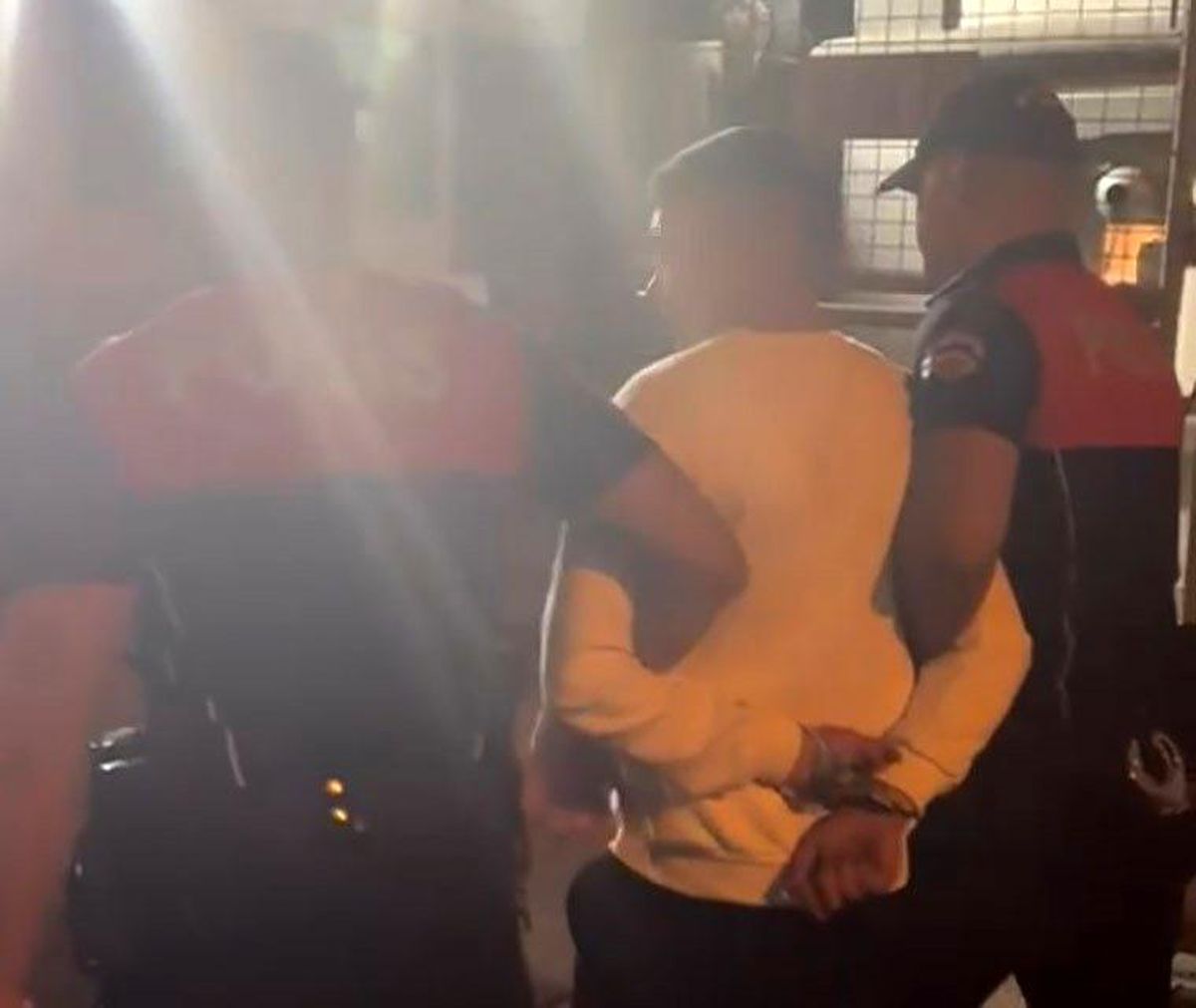 İzmir\'de Yunus Polisleri 3 Şüpheliyi Yakaladı