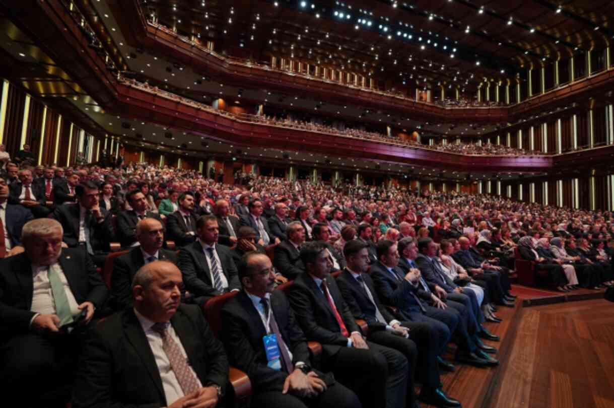 Emine Erdoğan'dan anne adaylarına 'normal doğum' çağrısı