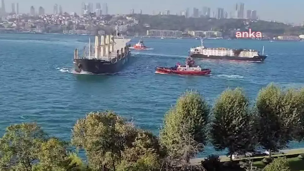 İstanbul Boğazı\'nda Gemiler Çarpıştı