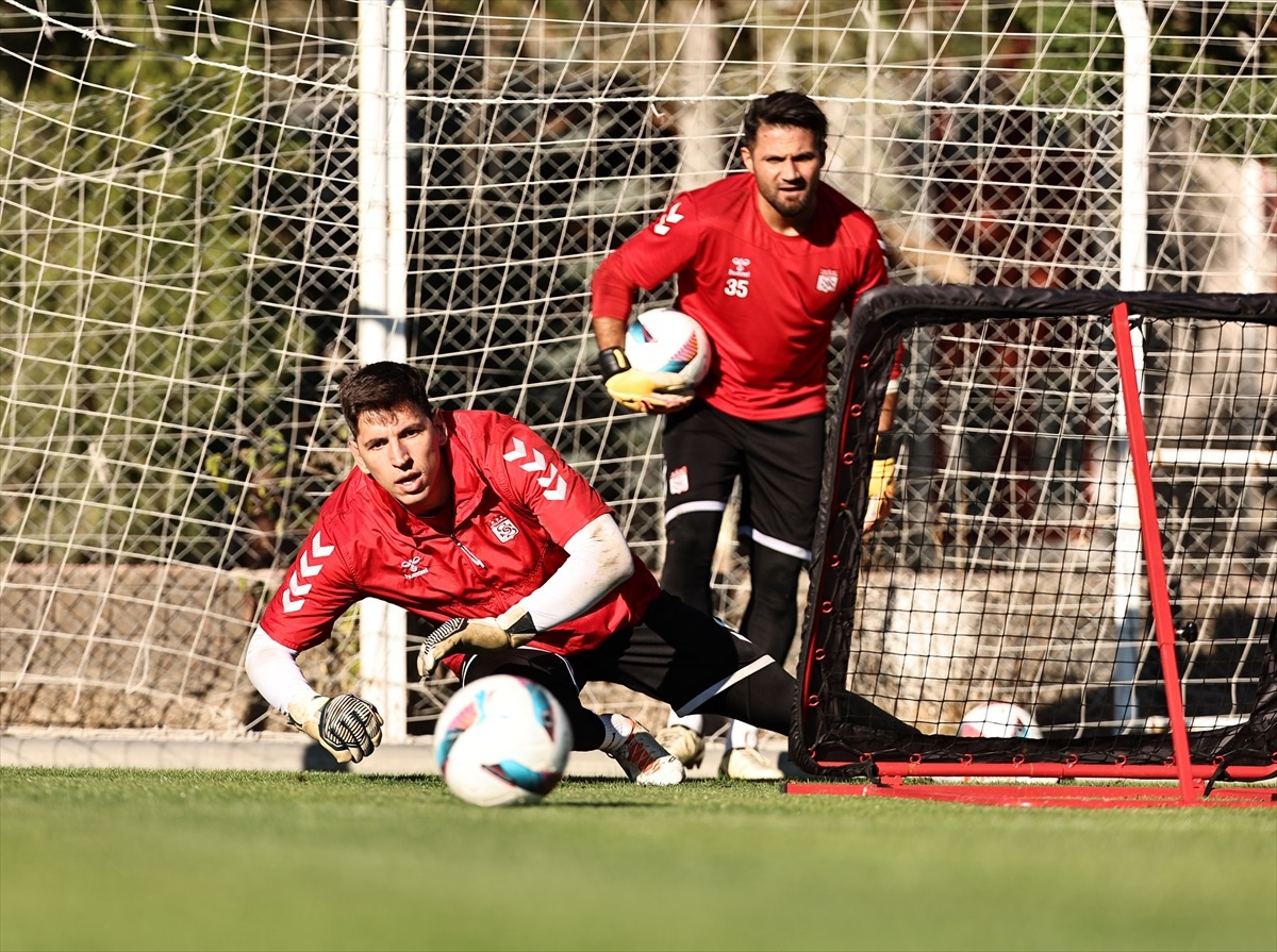 Sivasspor Göztepe Maçına Hazırlanıyor