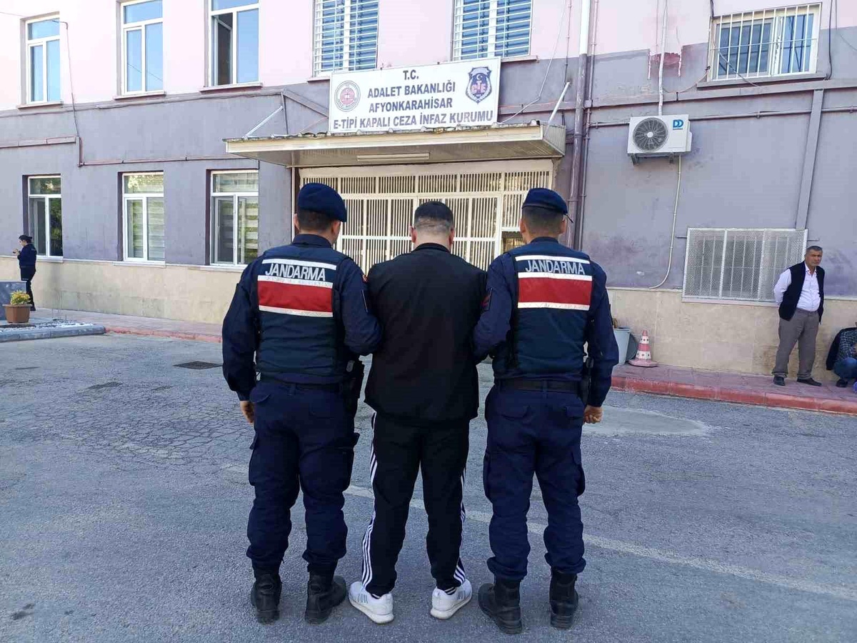 Afyonkarahisar\'da 16 Yıl Hapis Cezalı Şahıs Yakalandı