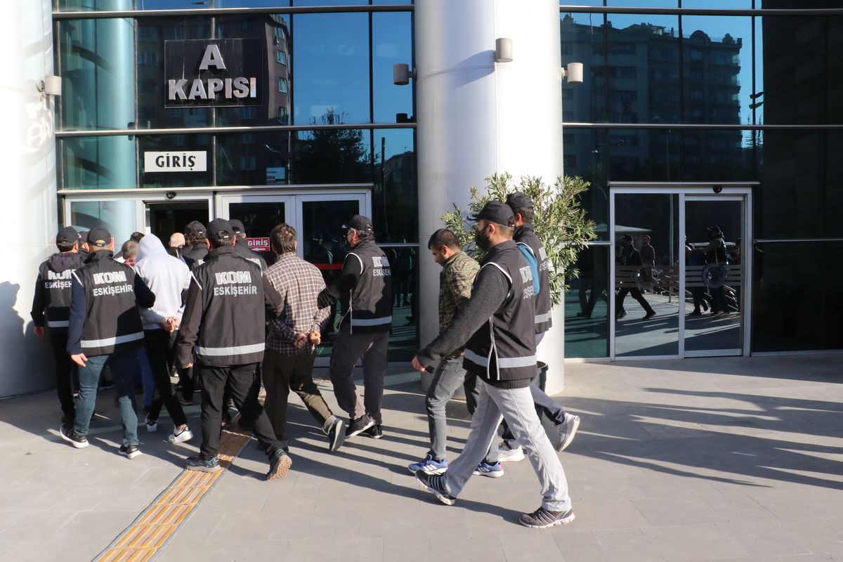 Sosyal Medya Dolandırıcılığı: 24 Şüpheli Adliyeye Sevk Edildi