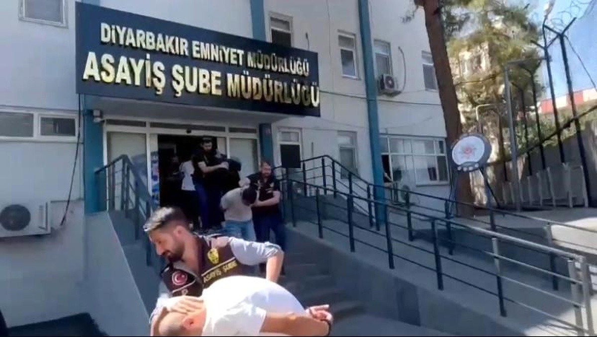 Diyarbakır\'da Eylül\'de 696 Kişi Yakalandı