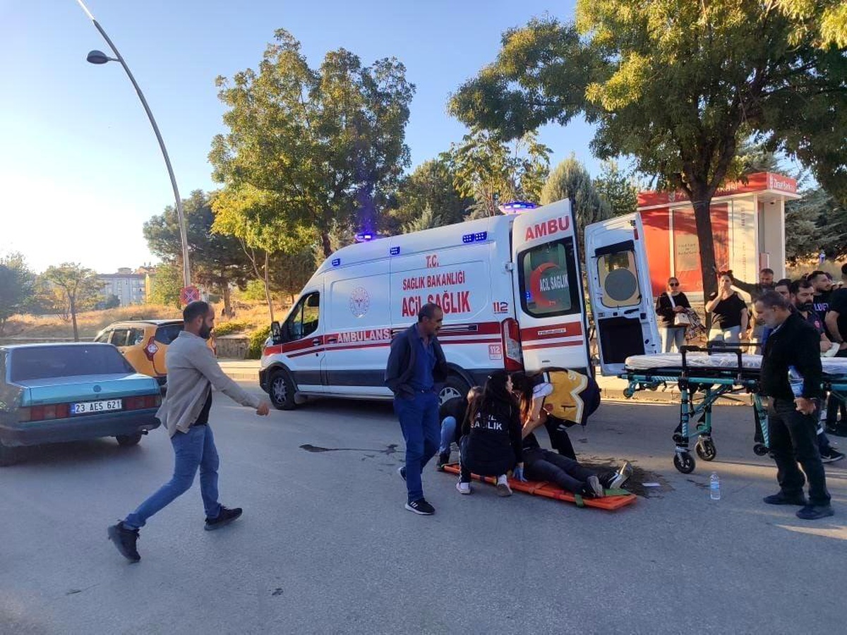 Elazığ\'da Trafik Kazası: 1 Yaralı