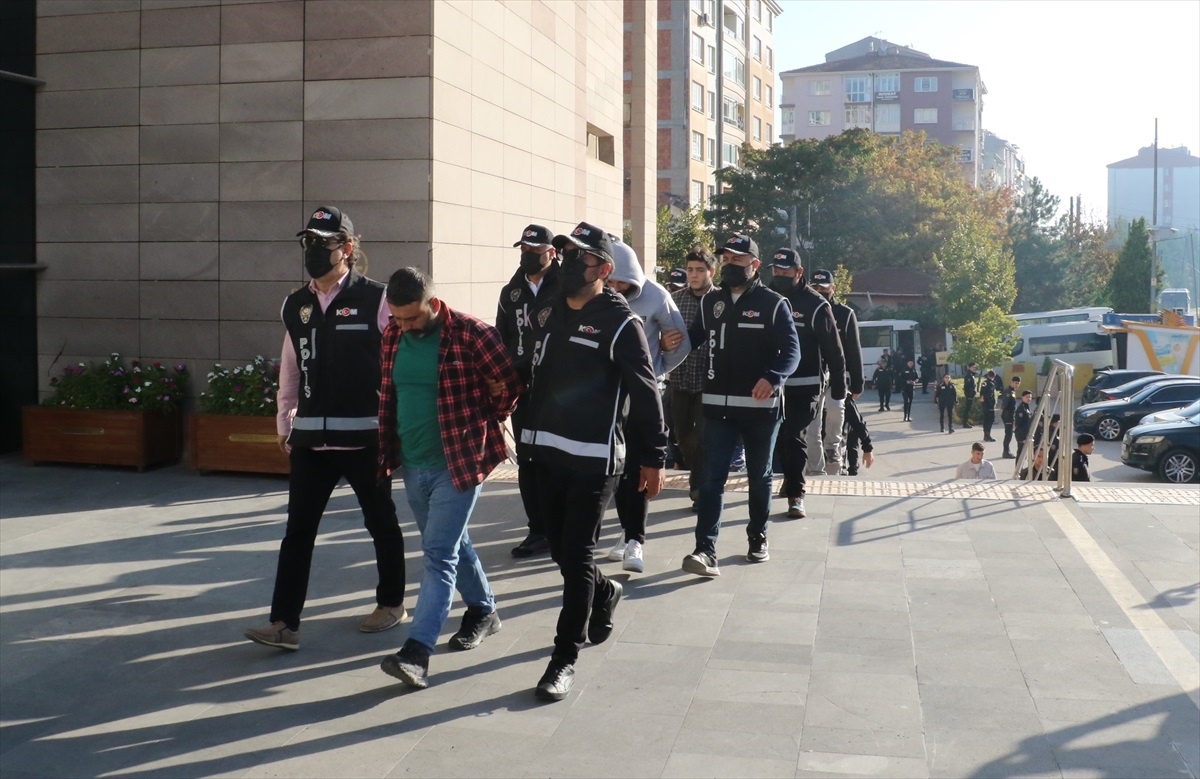 Eskişehir\'de Dolandırıcılık Operasyonu