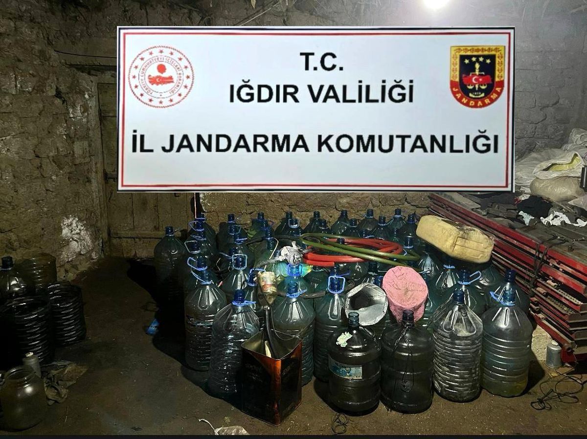 Iğdır\'da 4,150 Litre Kaçak Akaryakıt Ele Geçirildi
