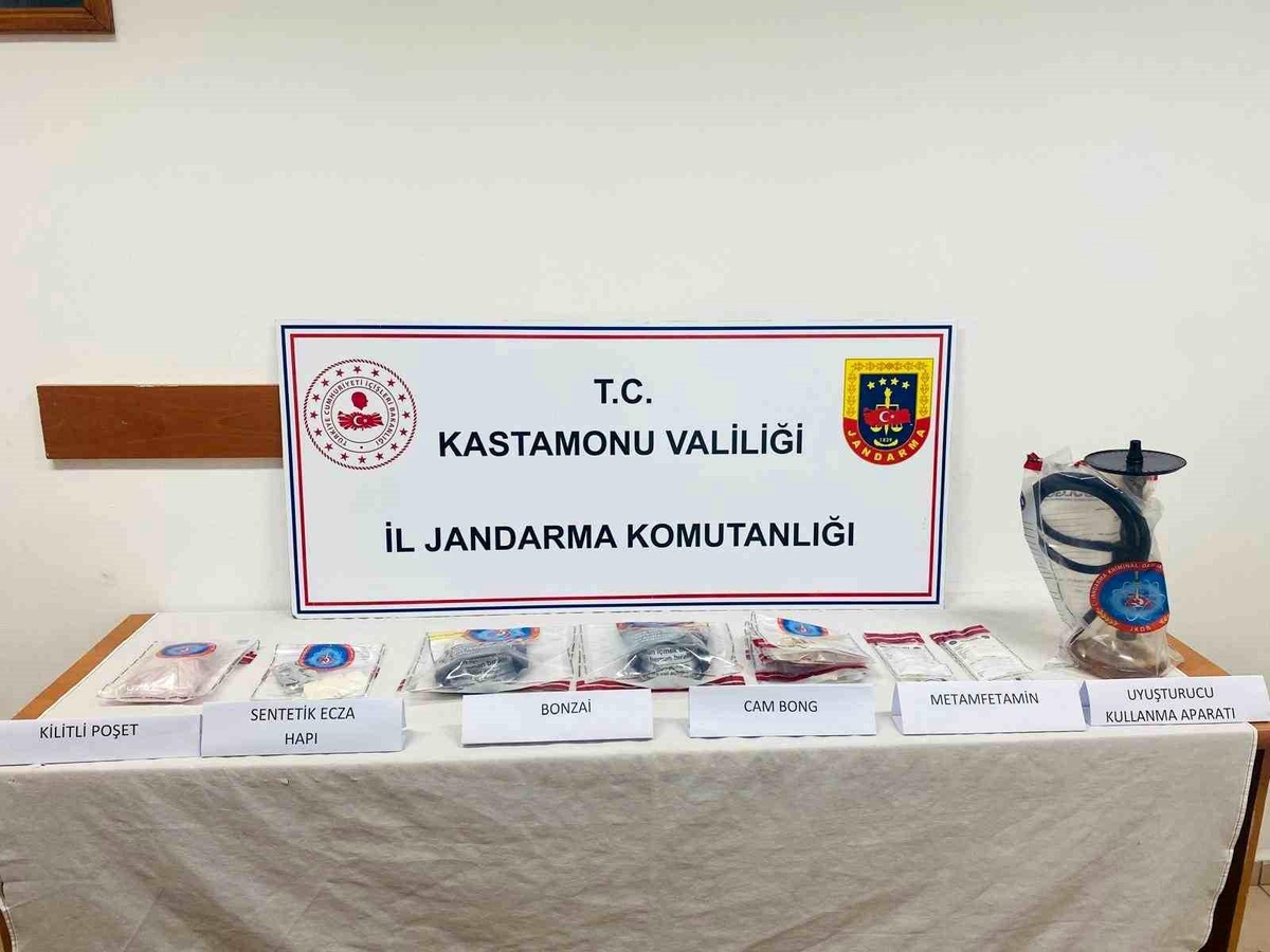 Kastamonu\'da Uyuşturucu Operasyonu: 3 Tutuklama