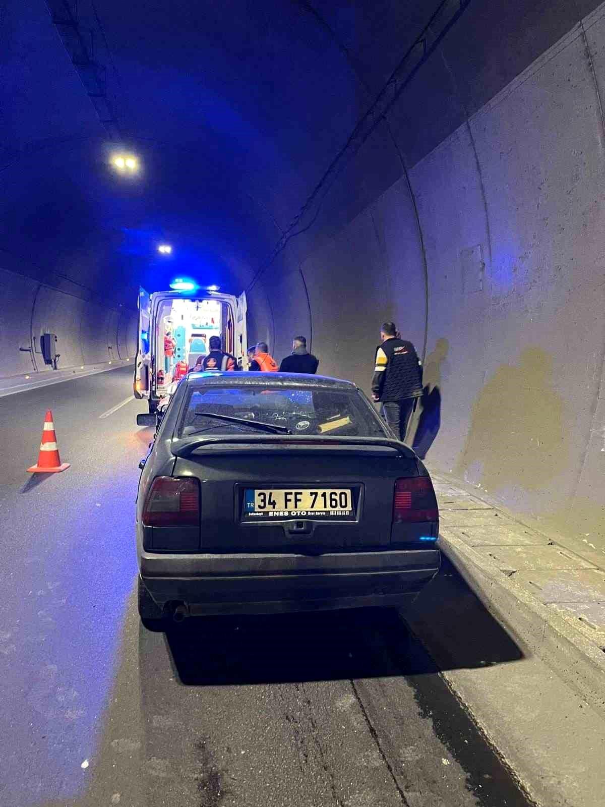 Osmangazi Tüneli\'nde Trafik Kazası: 2 Yaralı
