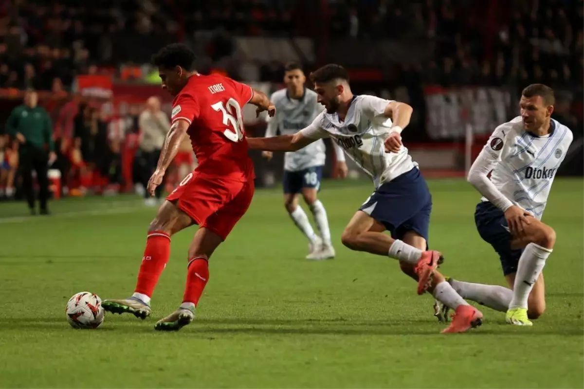 Fenerbahçe, Twente ile Beraberlikte Kaldı