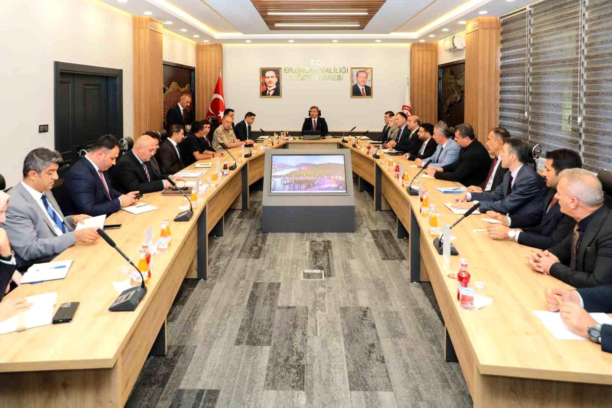 Vali Aydoğdu\'dan Proje Takibi Talimatı