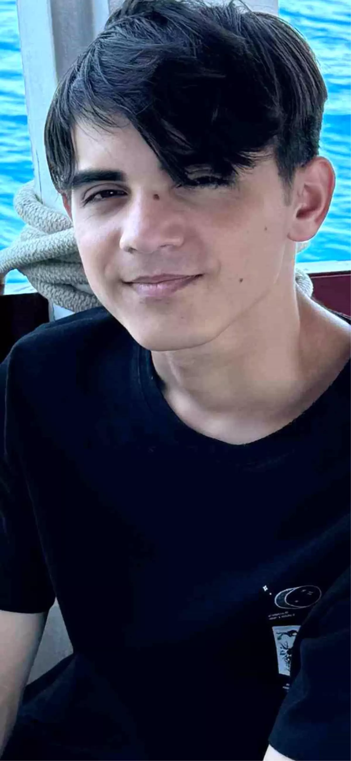 Manavgat\'ta kayıp 17 yaşındaki Arda Ak aranıyor