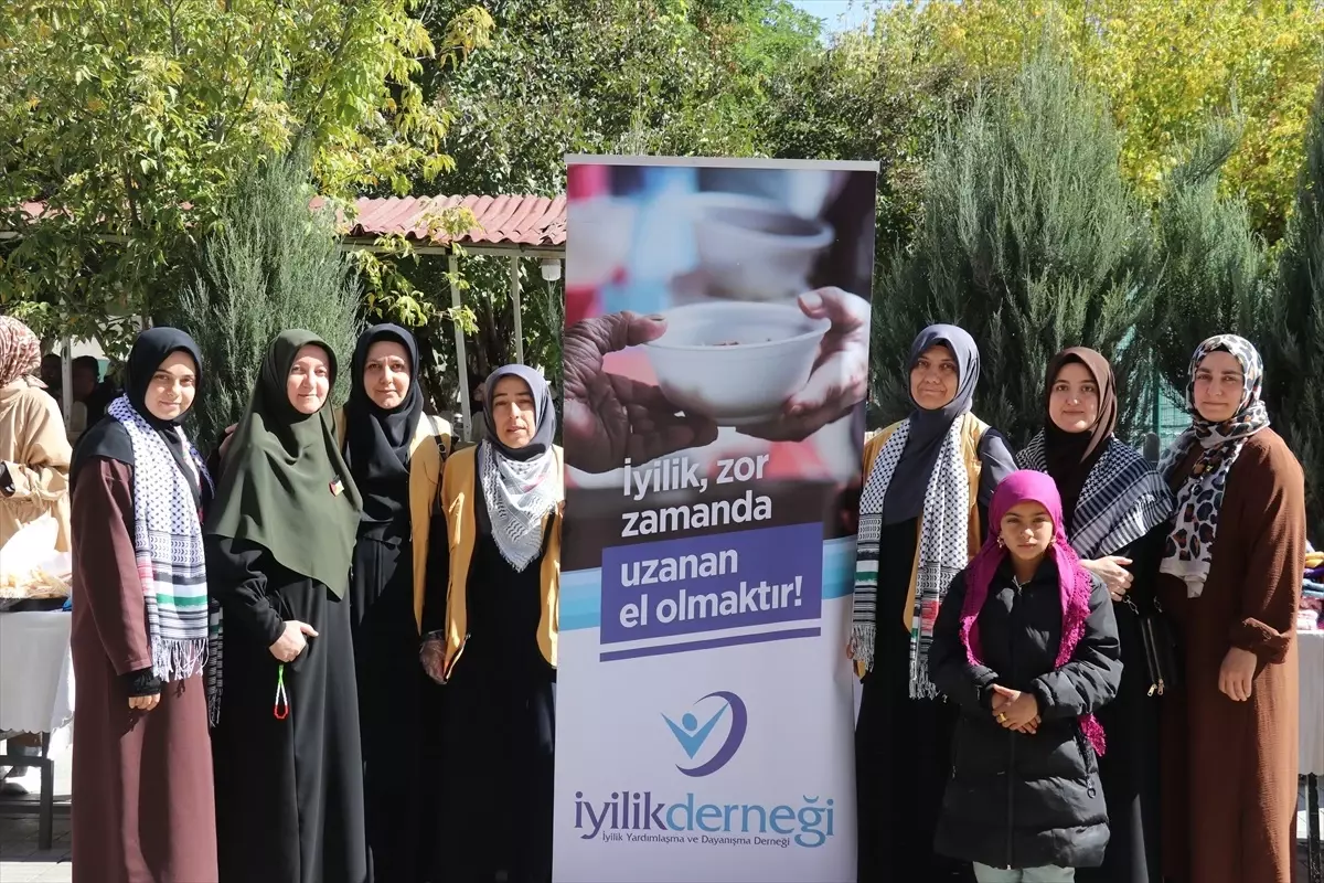 Ağrı\'da Filistin için Kermes Düzenlendi