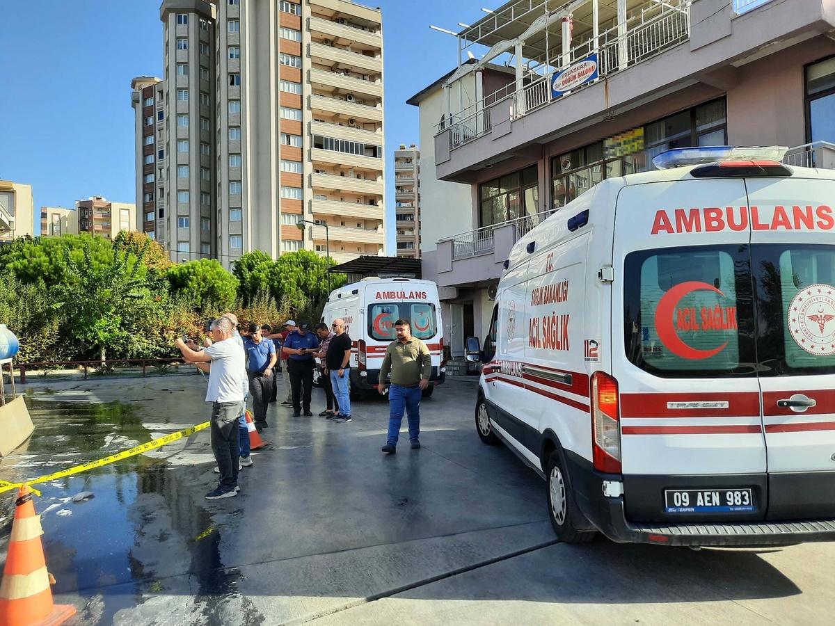 Aydın\'da Akaryakıt İstasyonunda Patlama
