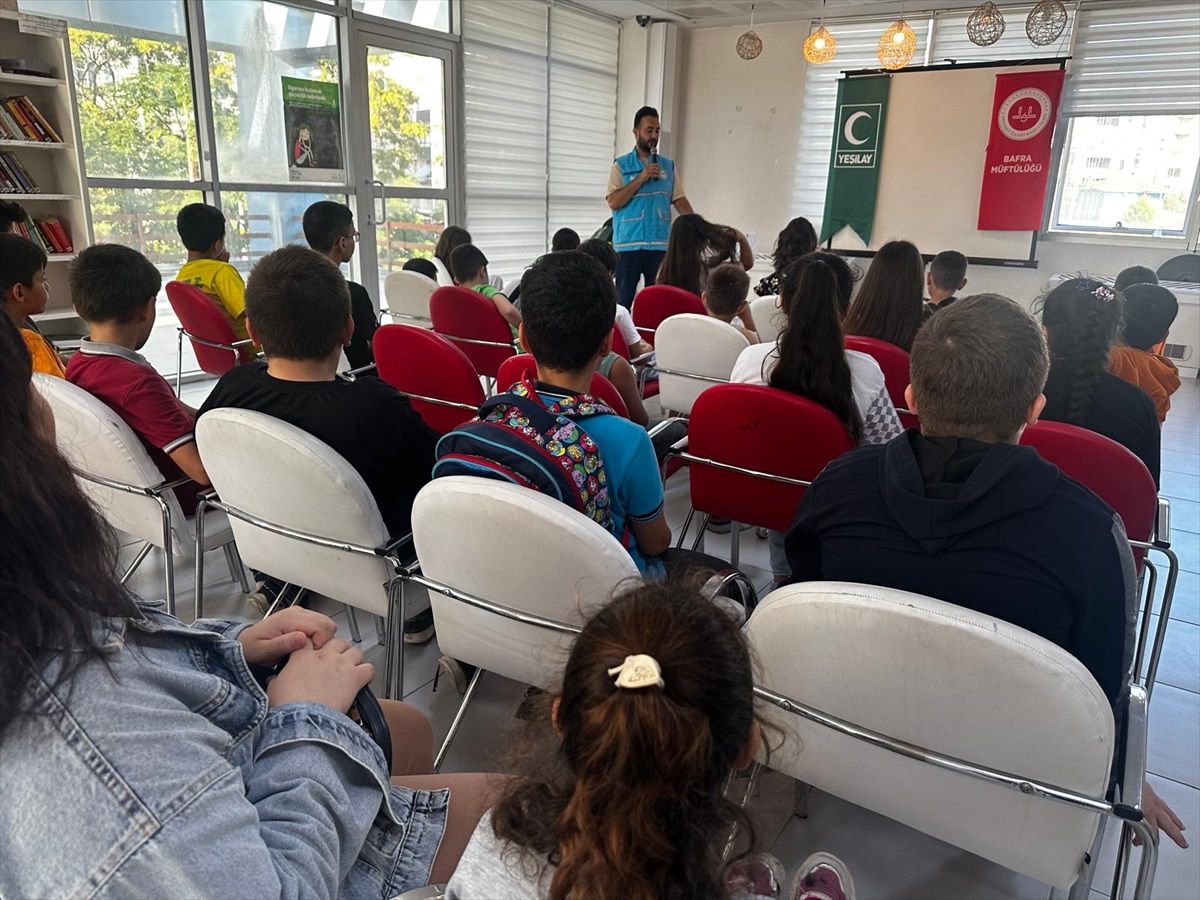 Bafra\'da Gençlere Bağımlılık Semineri