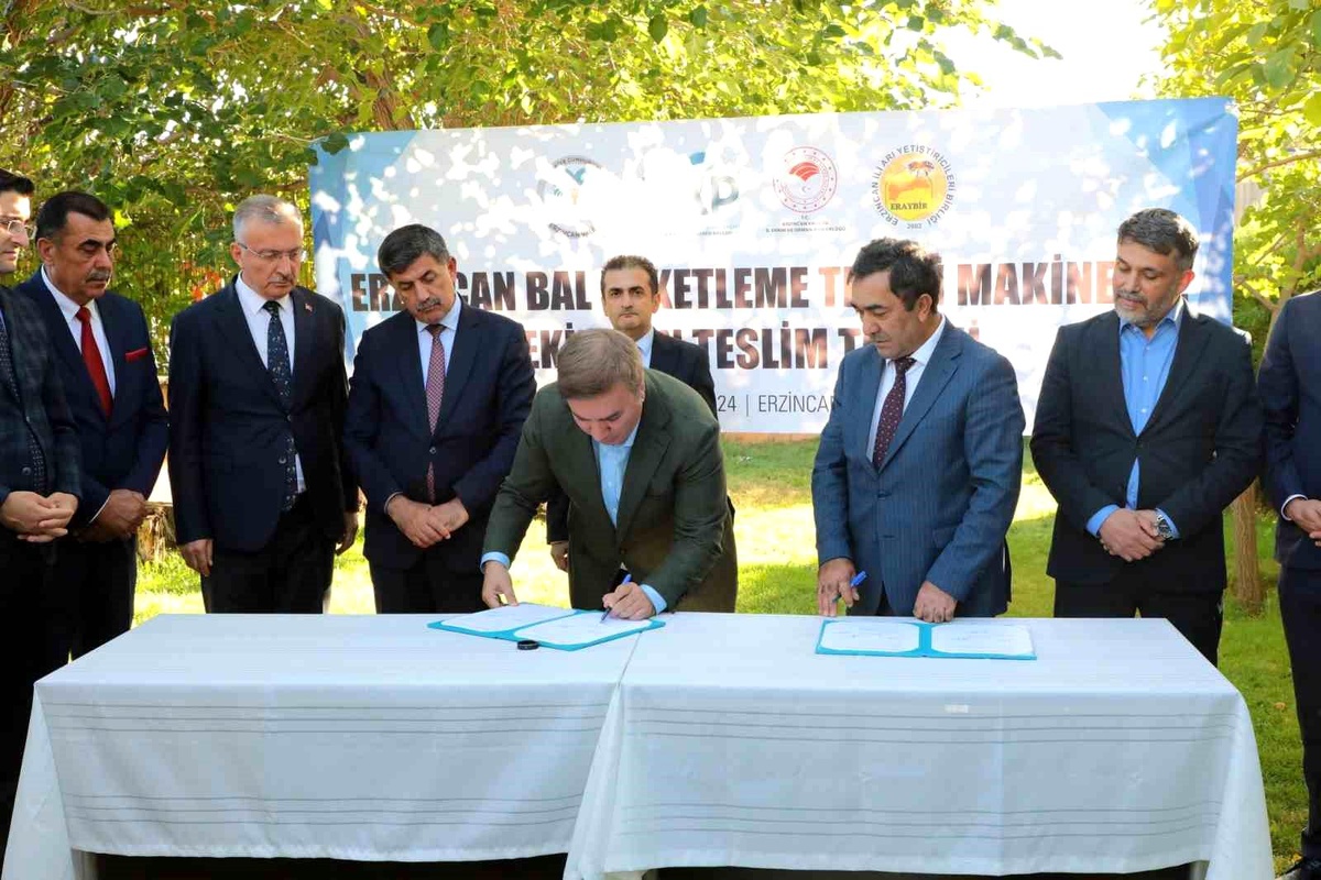 Erzincan\'da Bal Paketleme Tesisi Protokolü İmzalandı