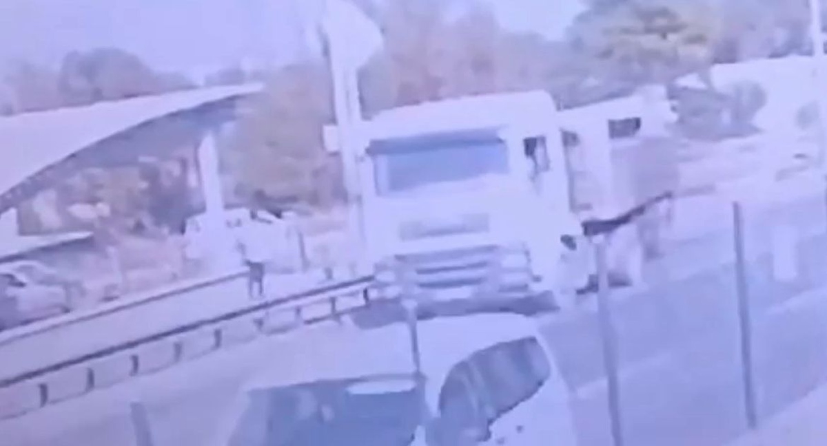 Bursa\'da TIR Çarpan Kadın Hayatını Kaybetti