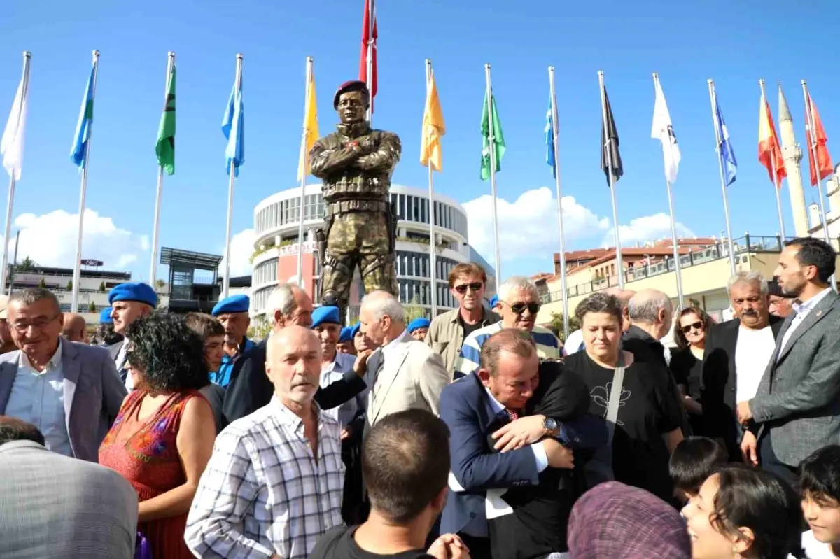 Bolu Belediyesi, 147. yılını İmaret Meydanı\'nın açılışıyla kutladı