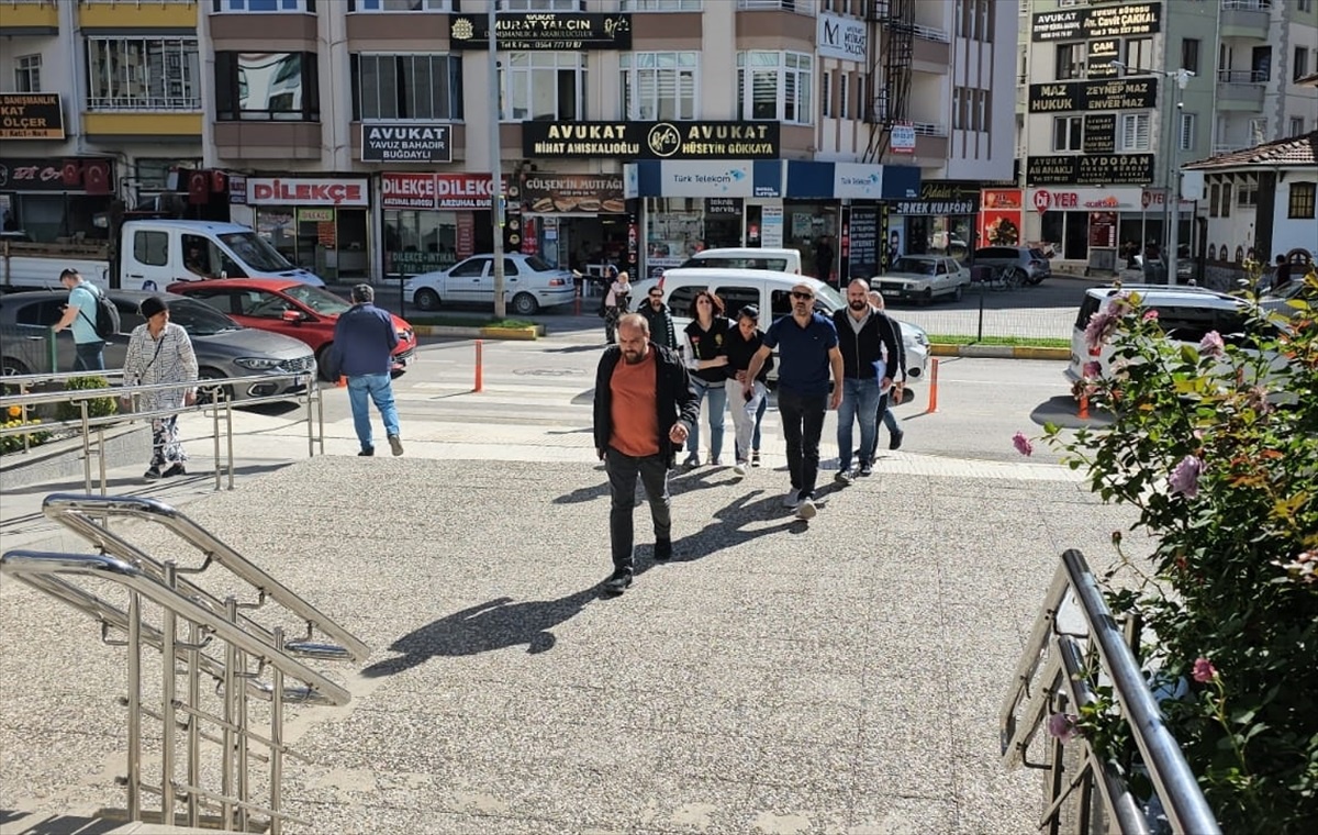 Çorum\'da Hırsızlık Şüphesi: İki Kadın Tutuklandı