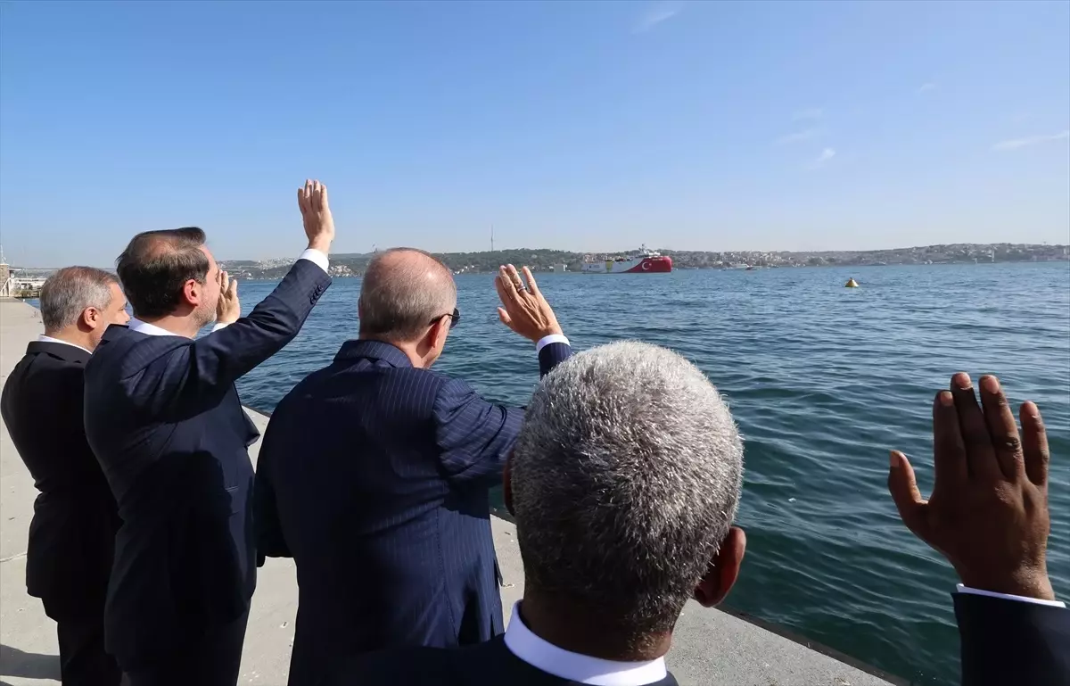 Cumhurbaşkanı Erdoğan, Oruç Reis Sismik Araştırma Gemisi\'ni Somali\'ye uğurladı