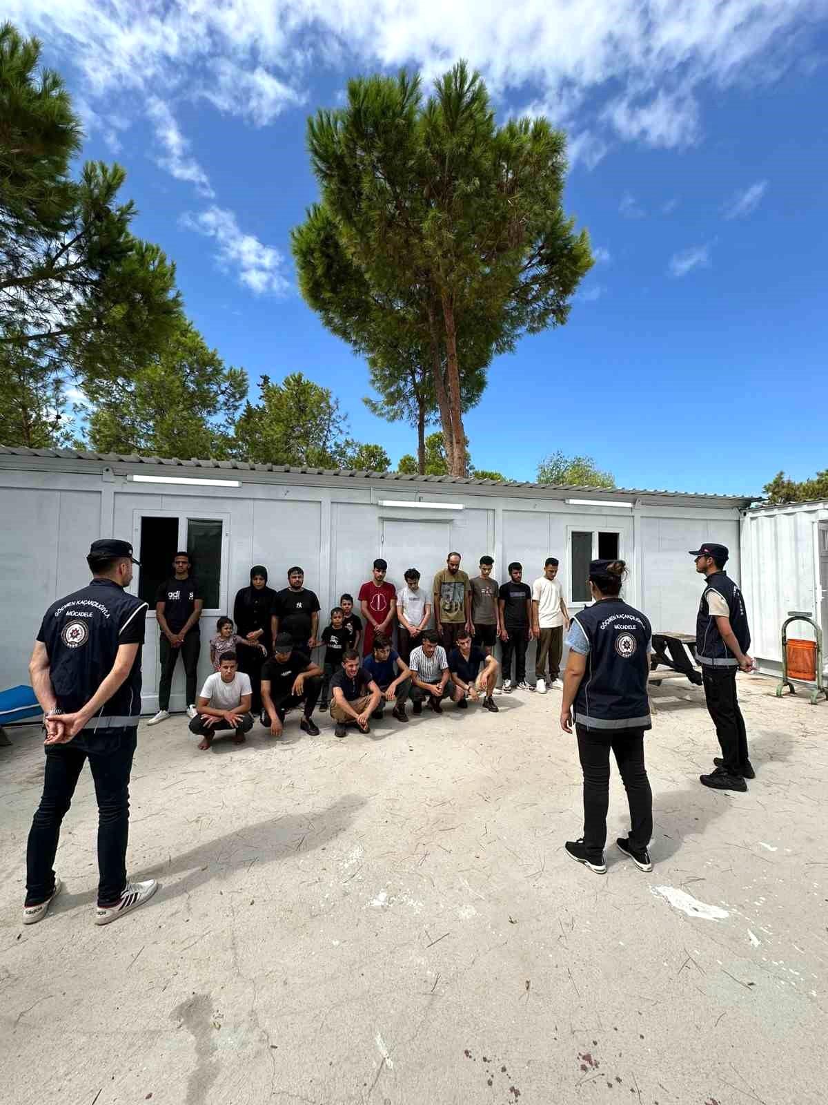 Didim\'de 53 Düzensiz Göçmen Yakalandı