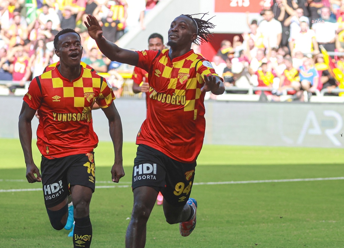 Göztepe, Sivasspor\'u Son Dakikada Yendi