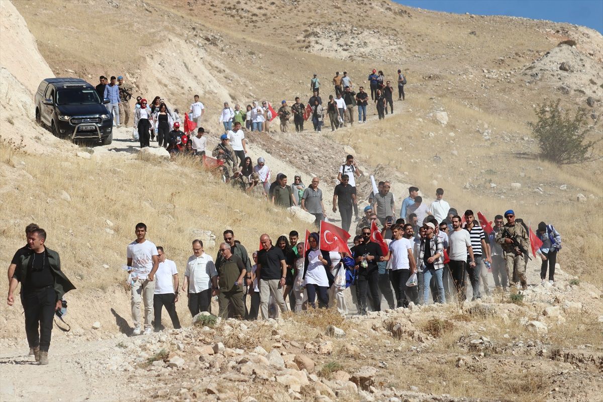Siirt\'te Doğa Yürüyüşü Etkinliği