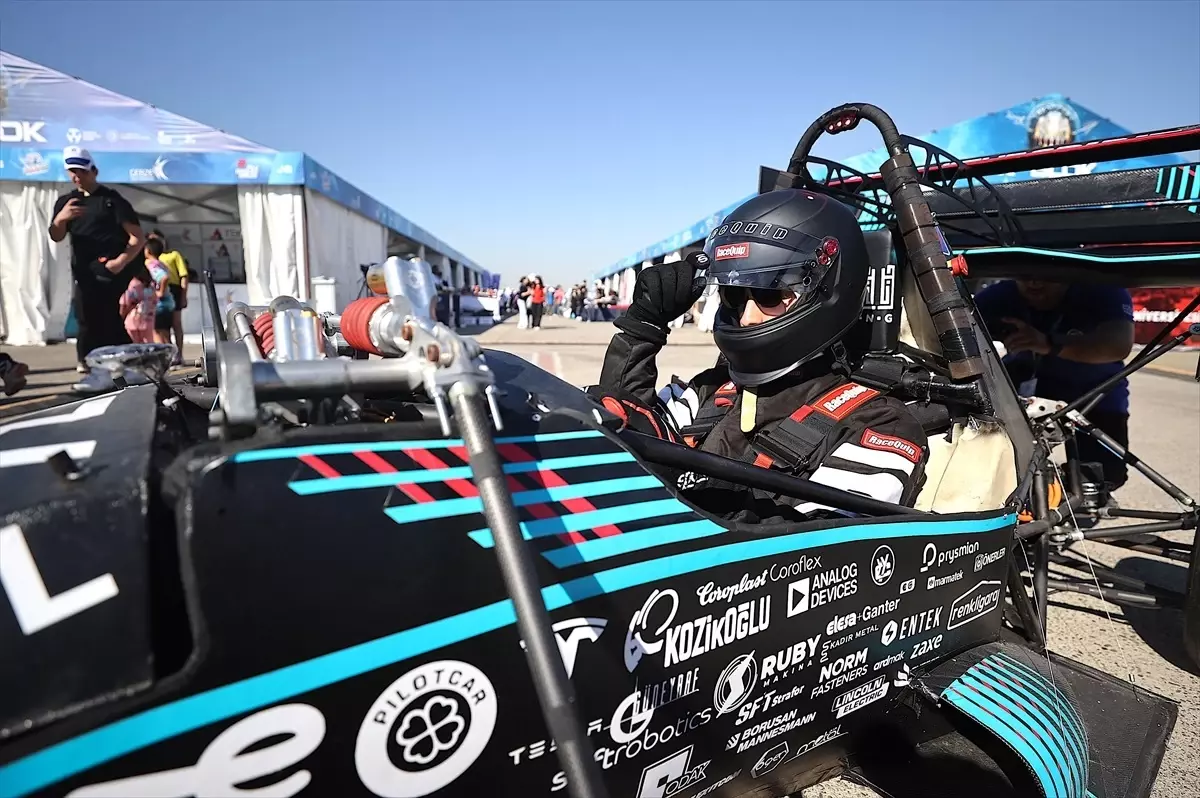 İTÜ Racing Takımı\'nın Elektrikli Formula Aracı TEKNOFEST\'te