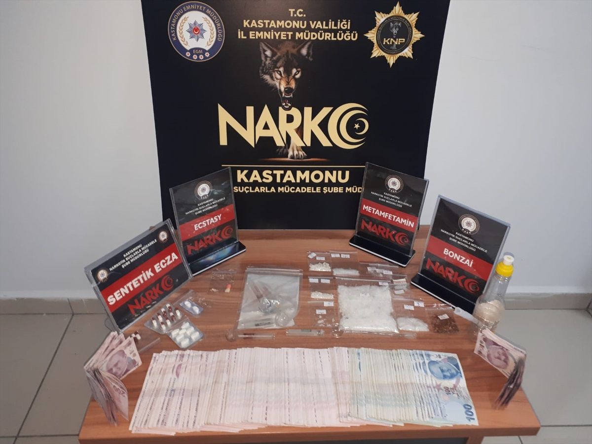 Kastamonu\'da Uyuşturucu Operasyonu: 5 Tutuklama