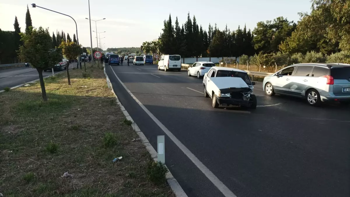 İzmir\'de Kaza: İki Sürücü Hayatını Kaybetti