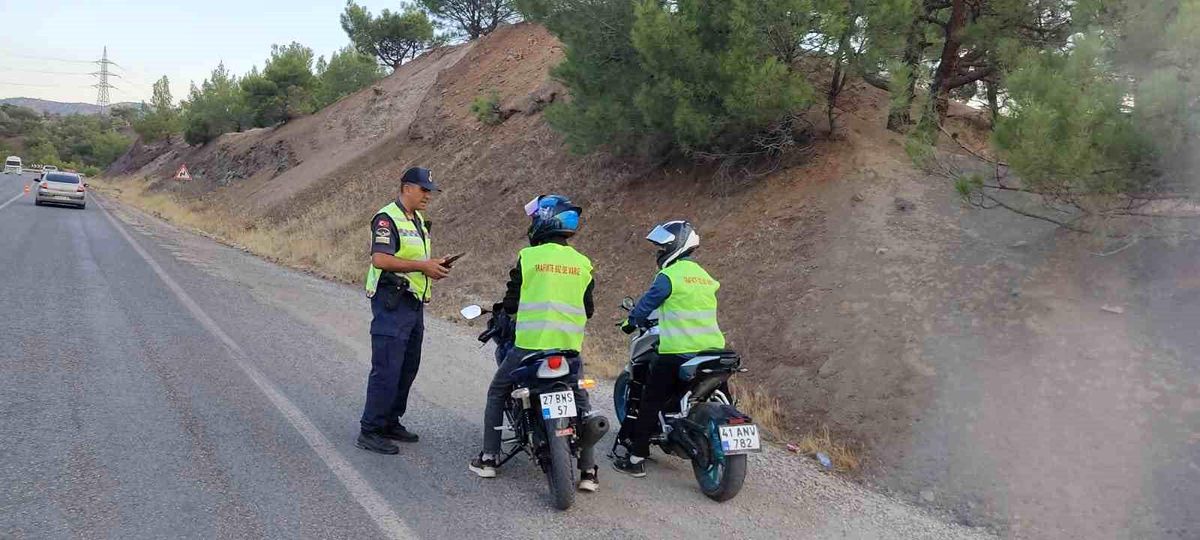 Gölbaşı\'nda Motosiklet Sürücülerine Bilgilendirme
