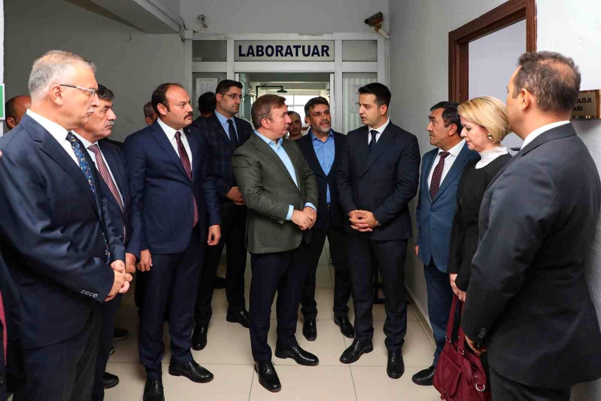 Erzincan\'da Yeni Gıda Kontrol Laboratuvarı Açıldı