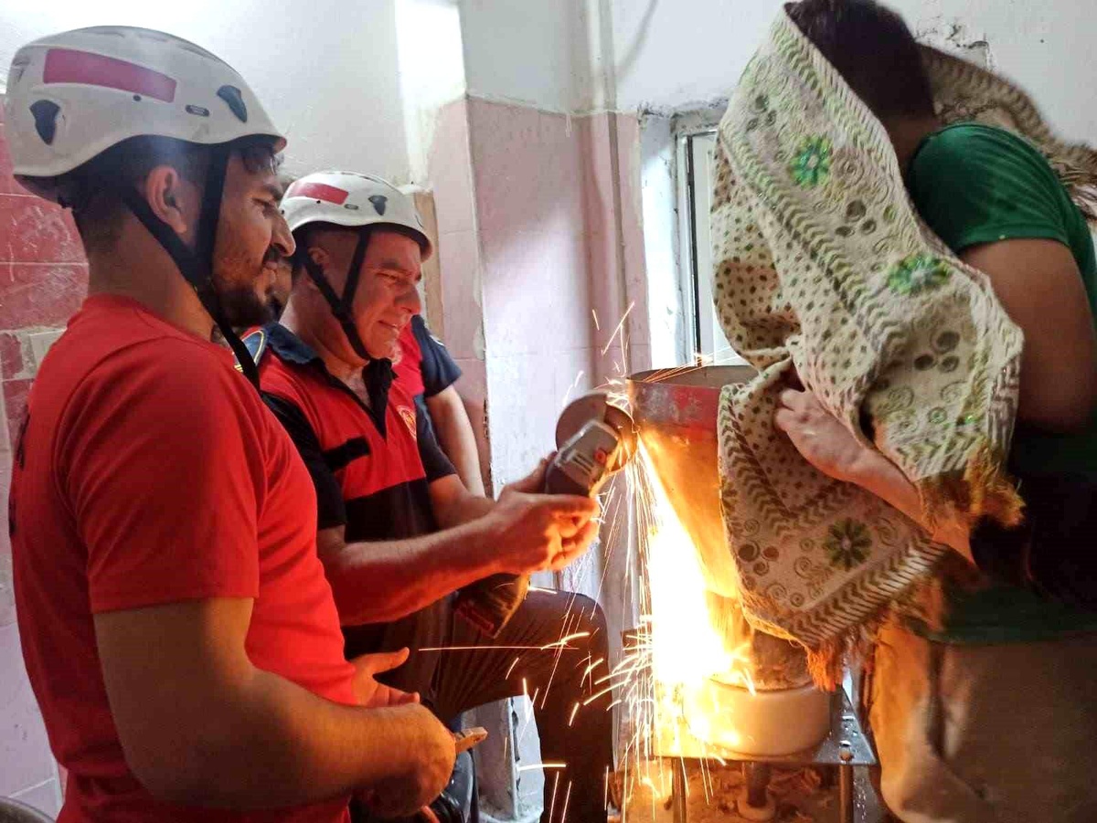 13 yaşındaki çocuk elini hamur makinesine sıkıştırdı